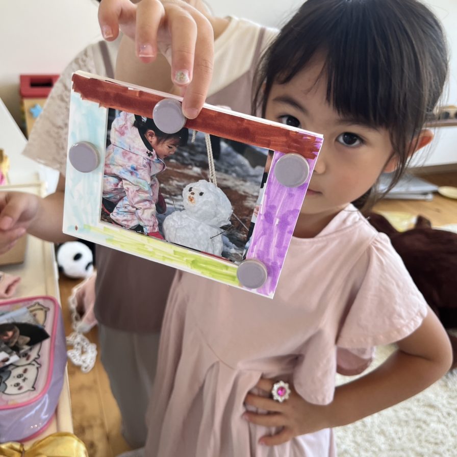 思い出いっぱいのフォトフレームづくり