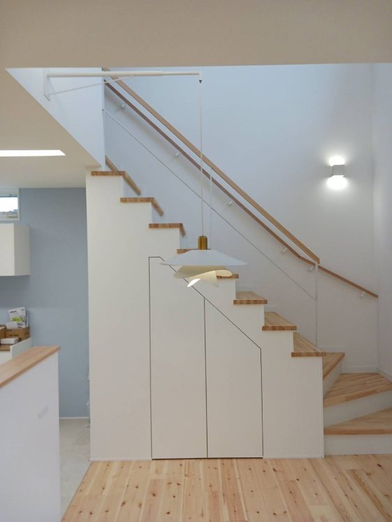 グランハウス-グランハウス一級建築士事務所ー造作家具ーペンダントライトハンガー-シンプル-現場管理-現場監督