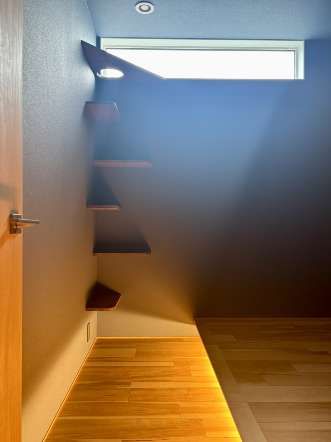 グランハウス-グランハウス一級建築士事務所ー寝室ーキャットウォーク-猫のいる生活-造作家具