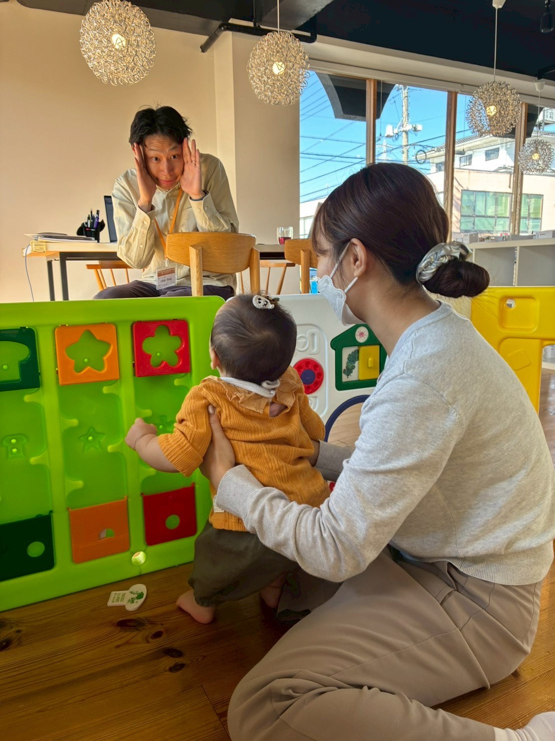 3グランハウス茜部スタジオキッズスペースでの様子