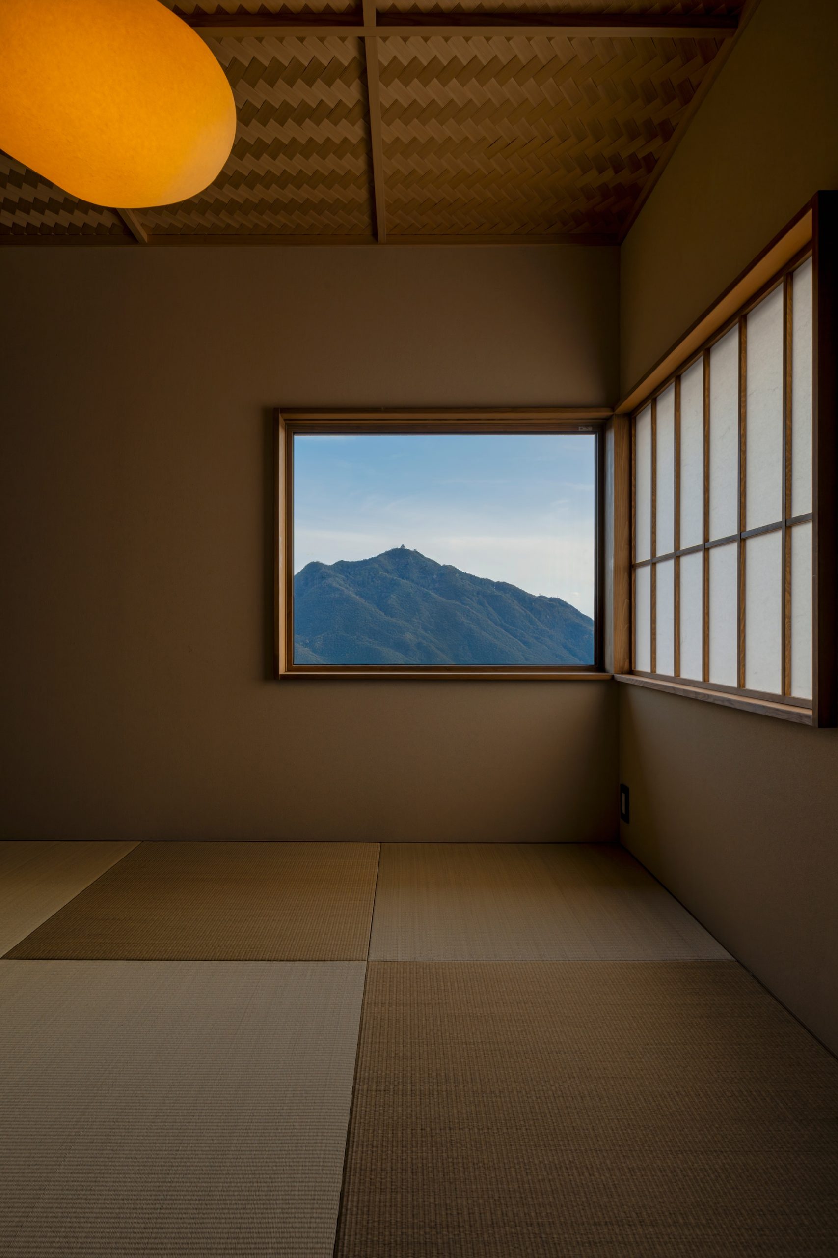 グランハウス‐グランハウス一級建築士事務所‐LDK-和室‐借景窓