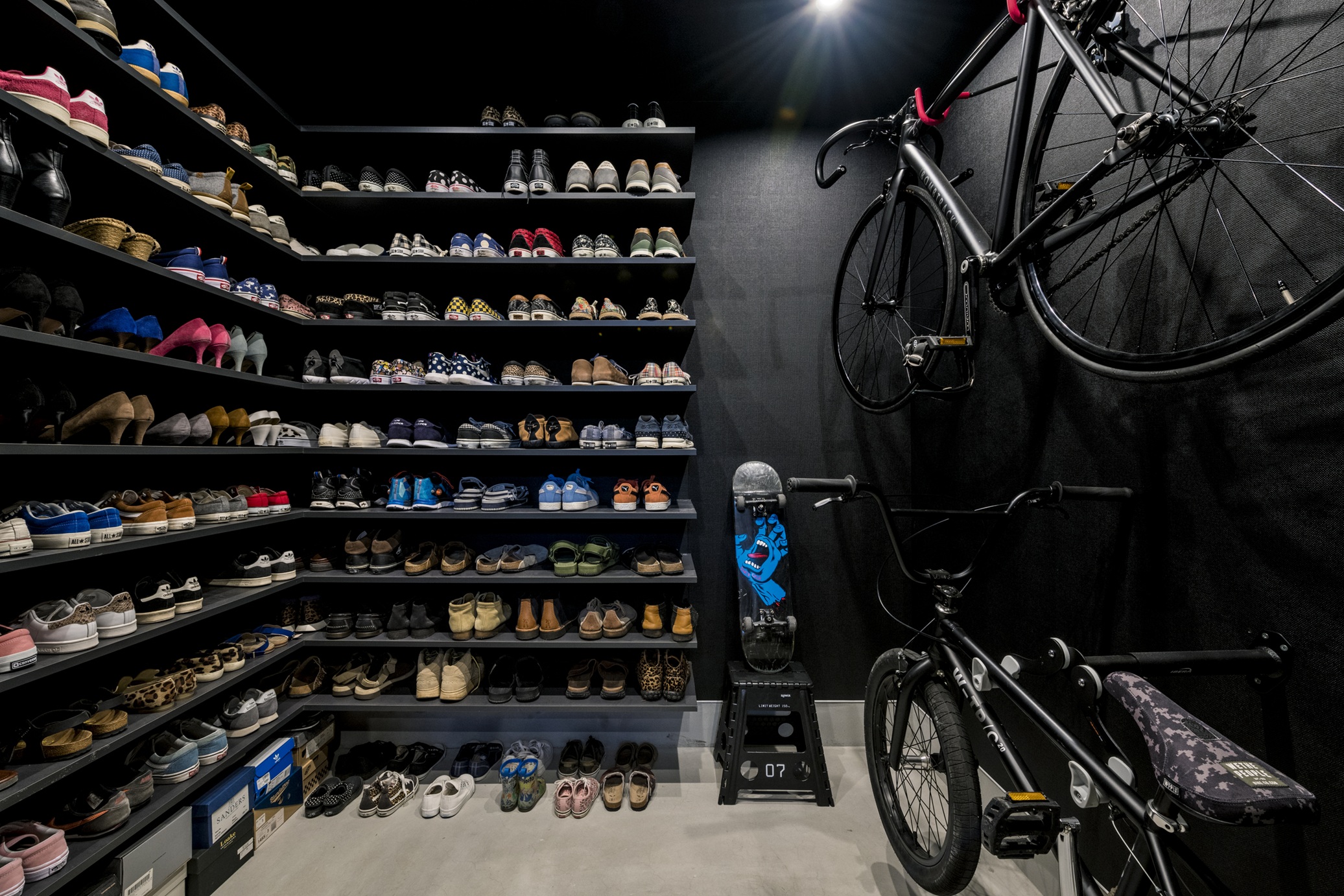 グランハウス‐グランハウス一級建築士事務所‐玄関収納-土間収納-シューズクローゼット‐可動棚‐壁面収納