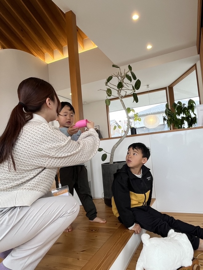 3 グランハウス大垣スタジオキッズスペースでの様子