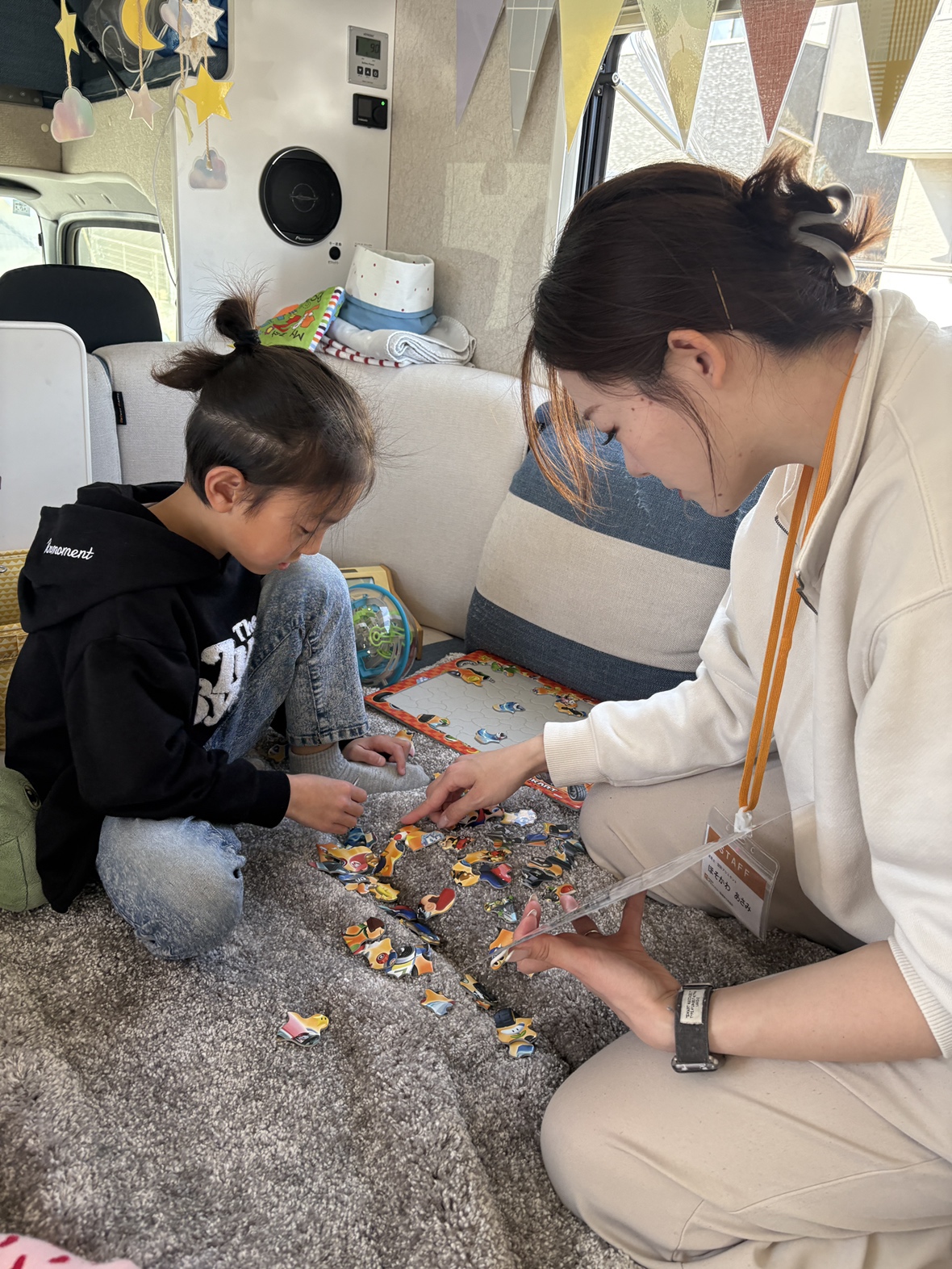 4グランハウス見学会キャンピングカーキッズスペースの様子