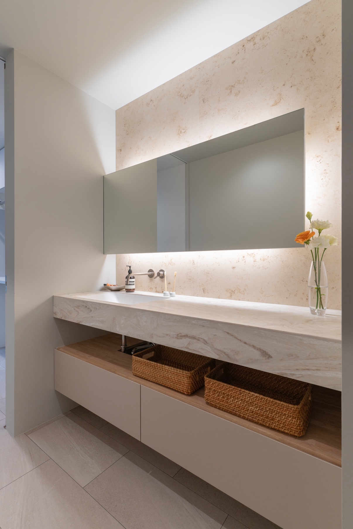 グランハウス‐グランハウス一級建築士事務所-注文住宅-岐阜三重愛知大阪-洗面‐造作洗面‐間接照明‐一面鏡